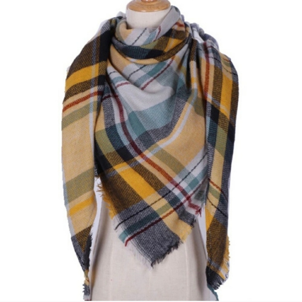 New acrylic triangle scarf
